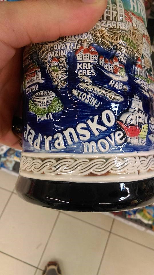 Hrvatski suveniri, taman stiglo iz Kine