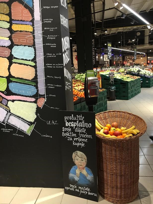 Bravo za lijep potez: Besplatno voće za djecu dok roditelji kupuju