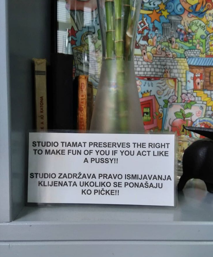 Tattoo studio postavio je urnebesnu obavijest i plašljivim klijentima dao do znanja što ih čeka