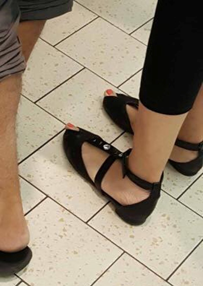 Napravila je veliku pogrešku kad je kupovala obuću, evo što joj se sad cijelo vrijeme događa