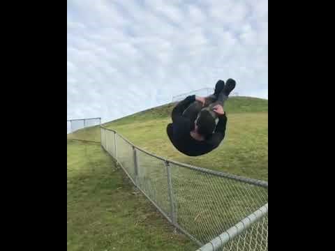 Ovakvo preskakanje ograde još niste vidjeli, začudit ćete se kad vidite što ovaj čovjek radi