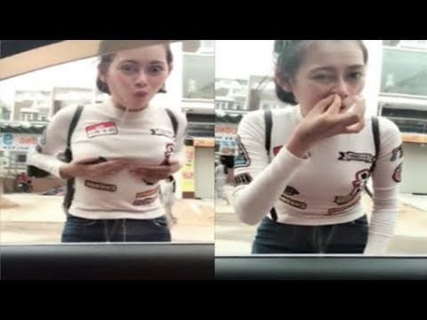 Žena je prozor automobila koristila kao ogledalo kako bi se sredila, a onda se prozor spustio