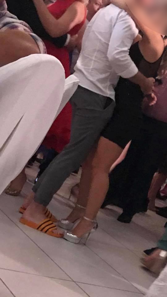 Gost je na vjenčanju slikao prizor zbog kojeg tvrdi da ne shvaća novu modu