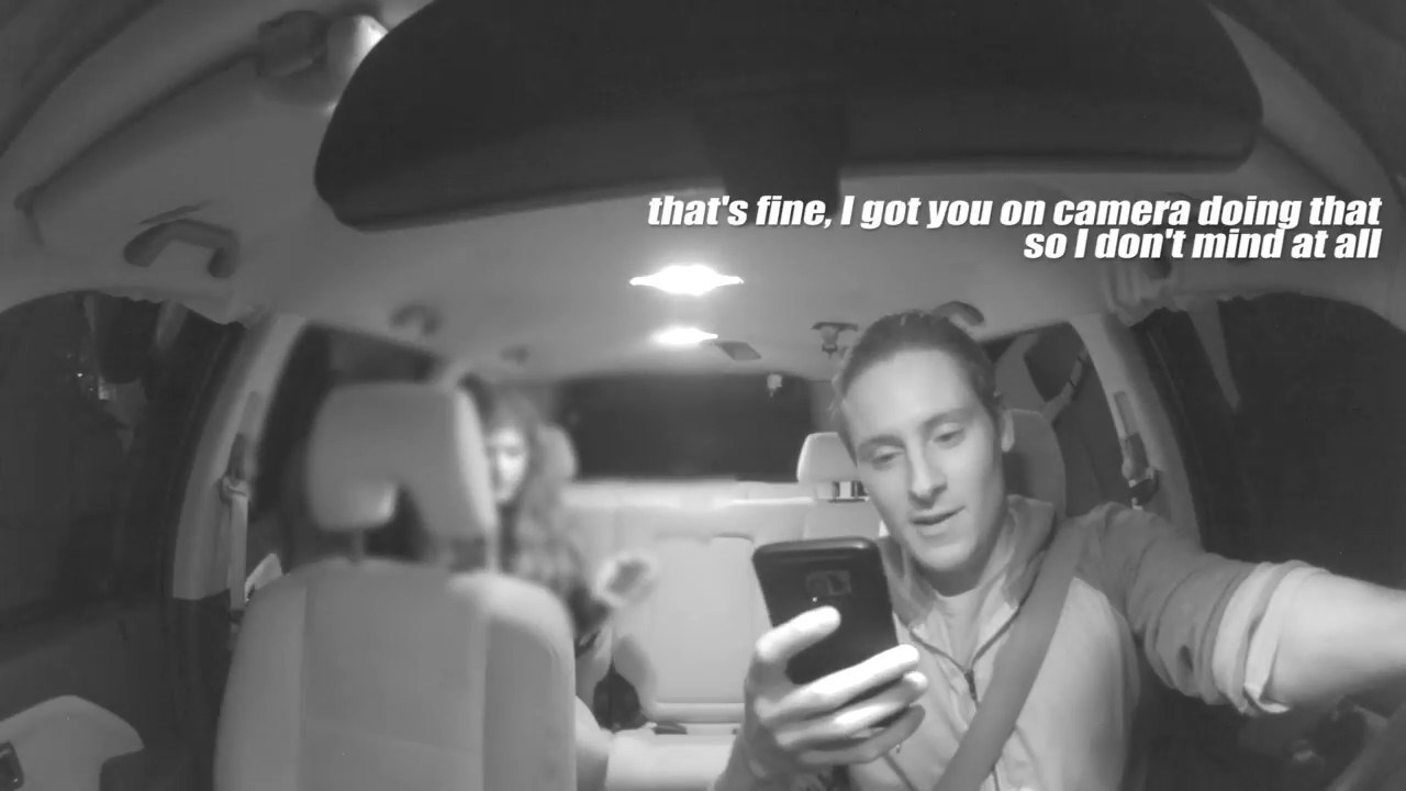 Djevojka usred vožnje otkazala vožnju pa počela tući Uber vozača, nije znala da sve snima kamerom