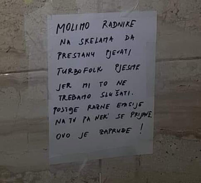 Stanar je napisao poruku radnicima koji mu obnavljaju zgradu, otkrio im je što mu najviše smeta