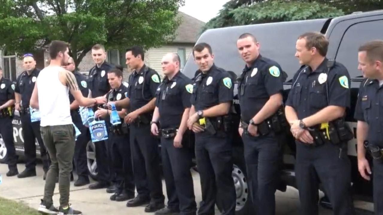 12 godina nakon što mu je tata iznenadno umro, ispred kuće mu se pojavilo 18 policajaca, i to s razlogom