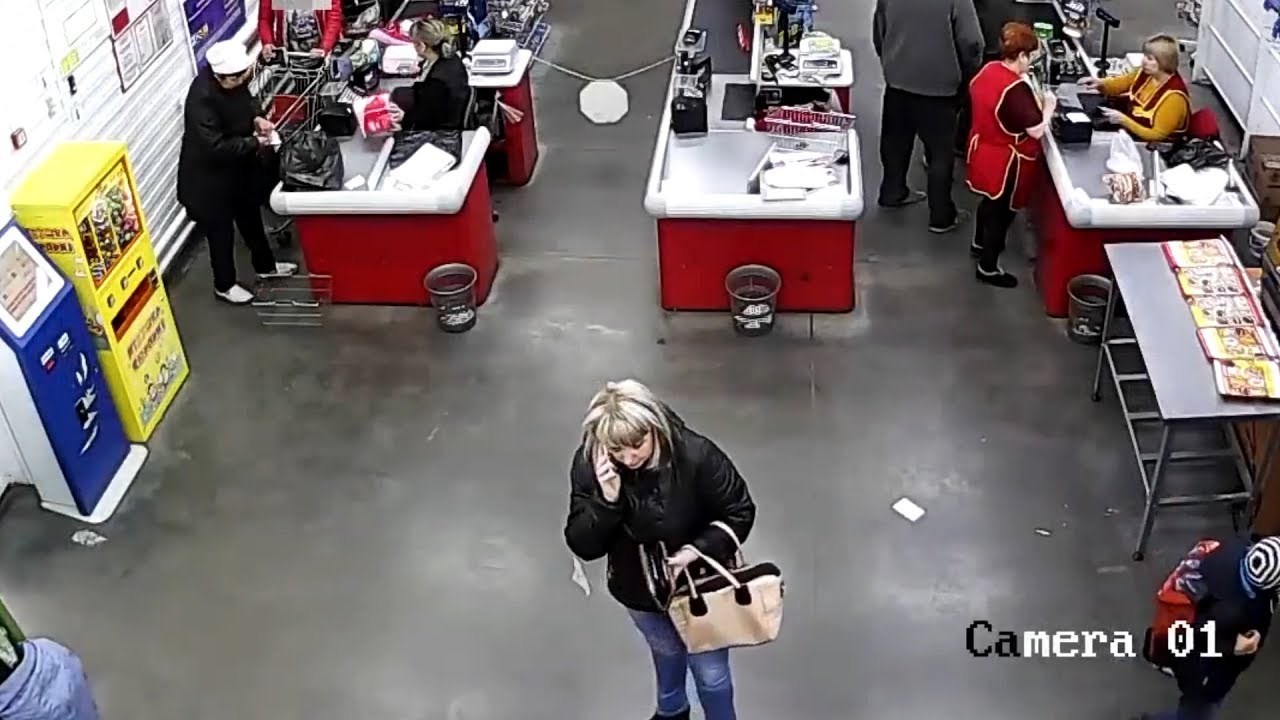 POROĐAJ U SUPERMARKETU Dok su drugi kupci plaćali namirnice na blagajnama, ova je žena rodila bebu