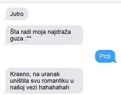 Dečko se probudio i poslalo poruku djevojci, a ona je odmah uništila svu romantiku