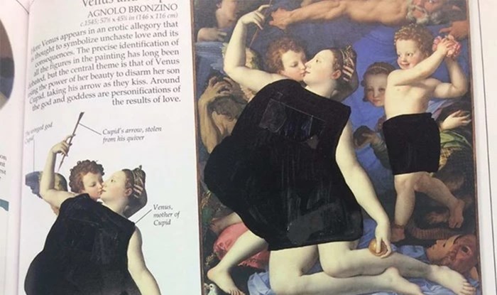 Student kršćanskog koledža podijelio je slike iz udžbenika, cenzure izgledaju presmiješno