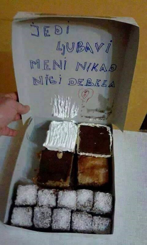 Žena je na kuhinjskom stolu našla kutiju s priznanjem koje će još dugo pamtiti