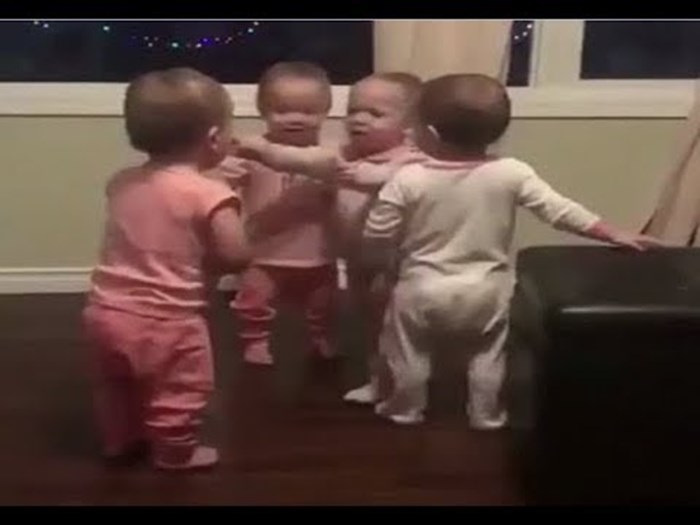 VIDEO Bebači su se vidjeli nakon dugo vremena, njihovo pozdravljanje će vam nabaciti osmijeh na lice