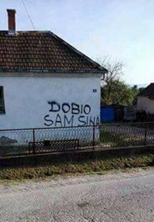 Novopečeni otac imao je neobičnu ideju, evo kako se selu pohvalio da je dobio sina