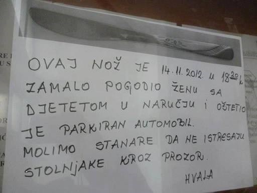 Stanare je na ulazu zgrade dočekala uznemirujuća poruka koja ih je potakla na razmišljanje