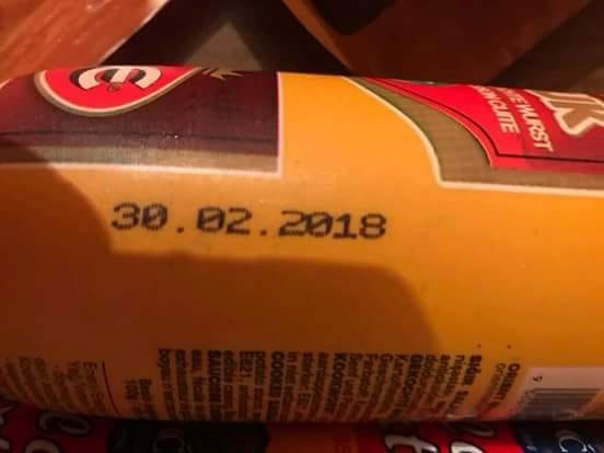 Bezvremenska salama stigla je iz paralelnog svemira kako bi zbunila ovog kupca