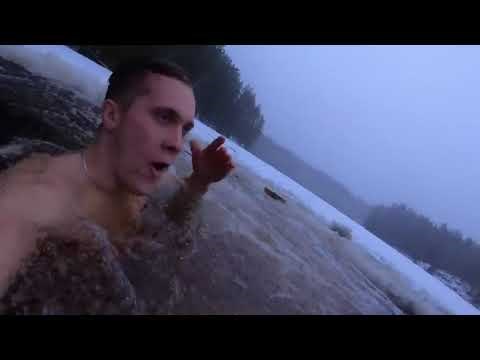 VIDEO Napravio je rupu u ledu pa izveo nešto jako opasno, centimetri su ga dijelili od bolnice