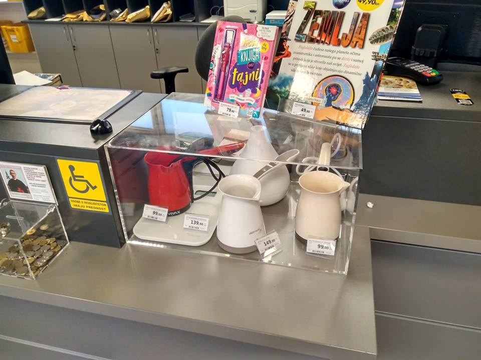 Ljudi im se rugaju na društvenim mrežama: Je li zaista potrebno da ovo prodaju u pošti?