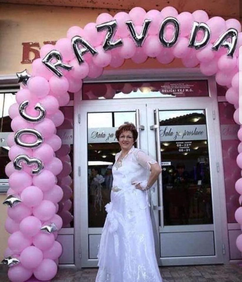 Dok njene vršnjakinje slave godišnjice braka, ova žena slavi nešto sasvim drugo