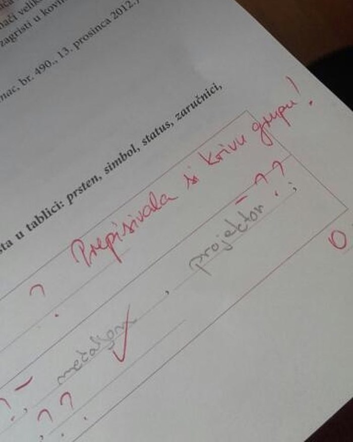Učenica je bila uvjerena da je dobro napisala test, kad je dobila ocjenu nije znala bi li se smijala ili plakala