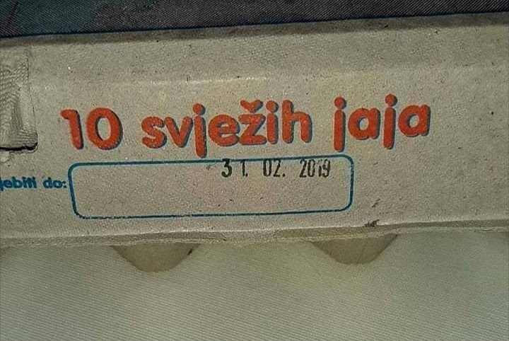 U dućanu su kupili kutiju jaja, nisu znali što da misle kad su kod kuće vidjeli što na njoj piše