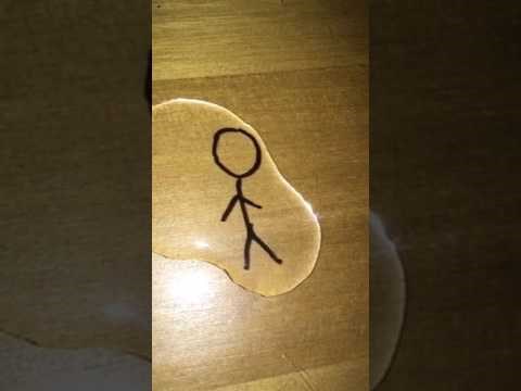 VIDEO Uzeo je crni marker, išarao stol pa izveo genijalan trik s vodom