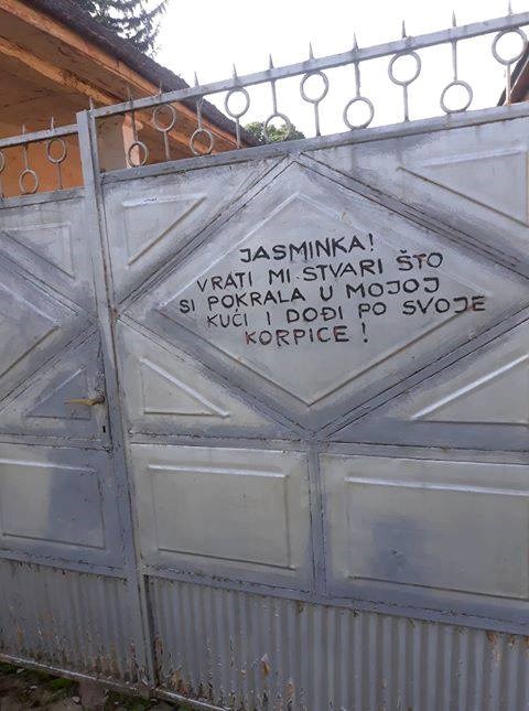 Nakon velika svađe osvanula poruka na ulazu u dvorište, evo što je muškarac poručio bivšoj