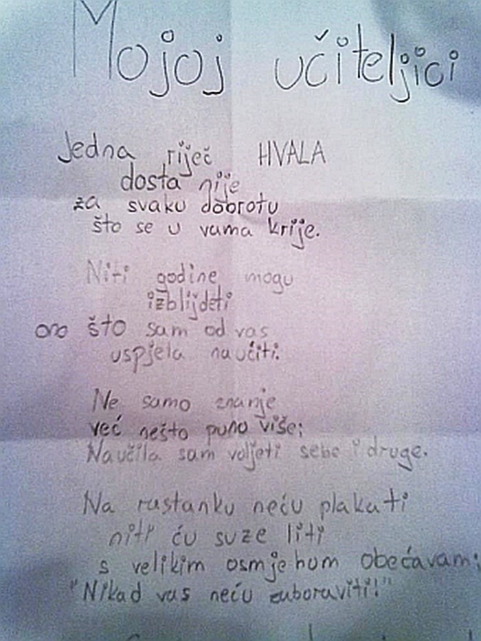 Učiteljica se rasplakala kad je vidjela poruku koju joj je napisala jedna njena učenica