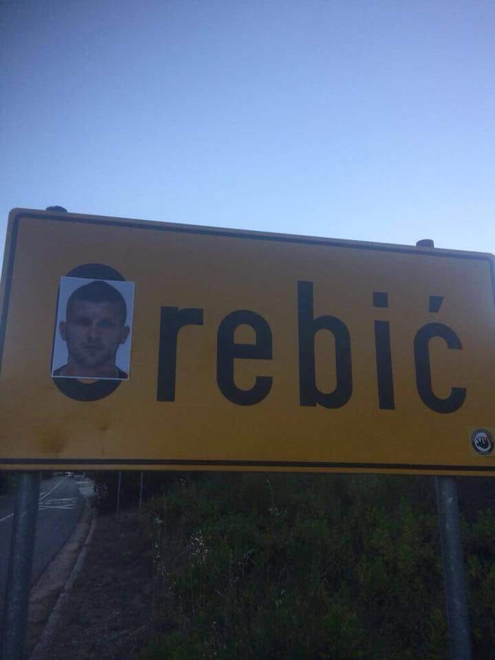 Netko je u čast hrvatskom reprezentativcu promijenio ploču s imenom mjesta, savršeno se uklopio!