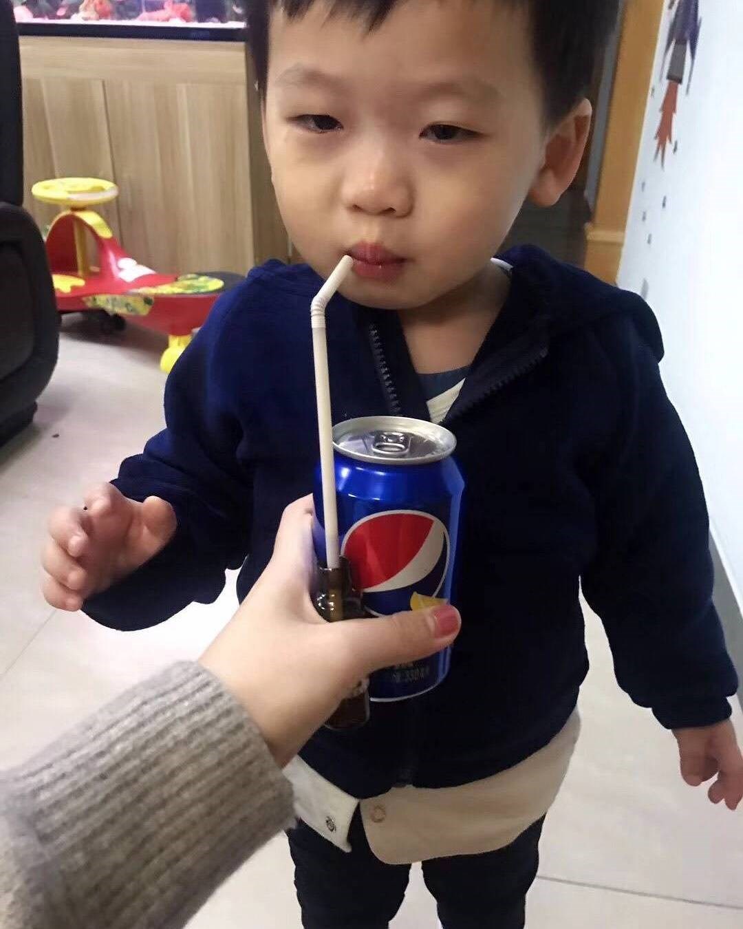 Mama je pronašla genijalan način kako natjerati dijete da popije lijek