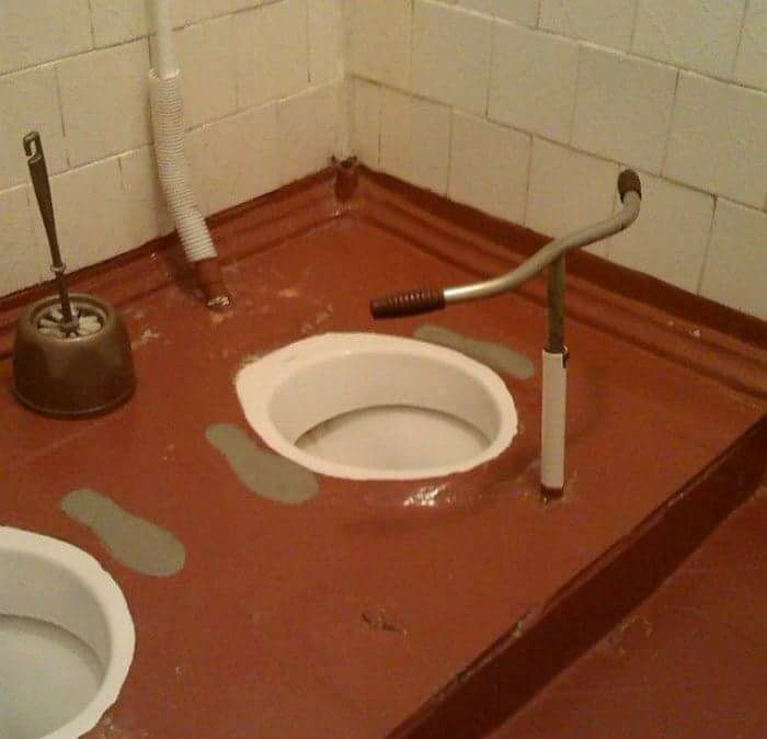 Kako čučavac učiniti zanimljivijim i stabilnijim? Ovi ljudi su imali ideju...