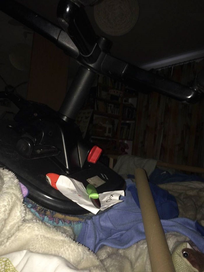 Žena s depresijom nije čitav dan napuštala krevet, a reakcija njenog dečka je nešto najbolje ikad