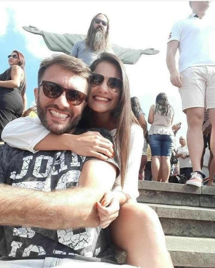 Selfie snimljen u savršen trenutku: Ukazao im se Isus... a možda i nije