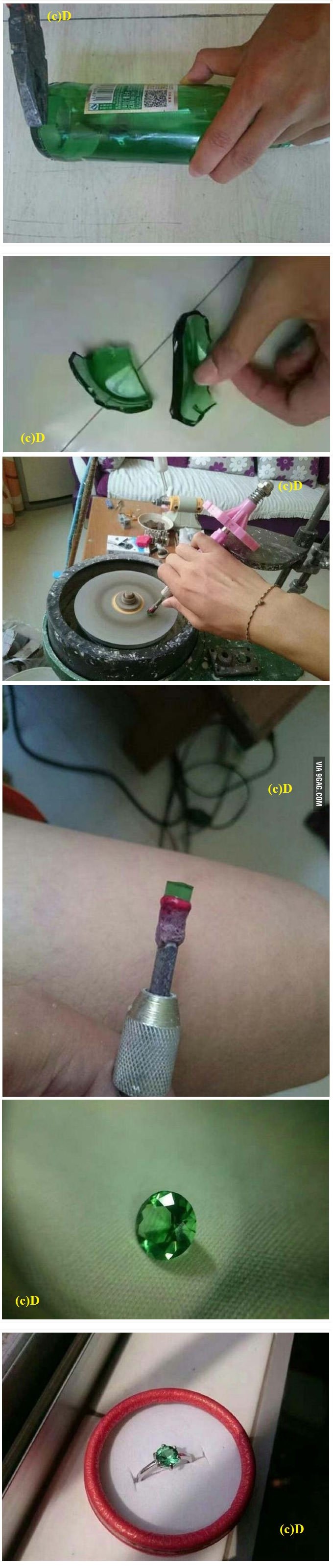 PRONAŠAO JEFTINO RJEŠENJE Pogledajte što je učinio genijalac koji je ženi obećao prsten