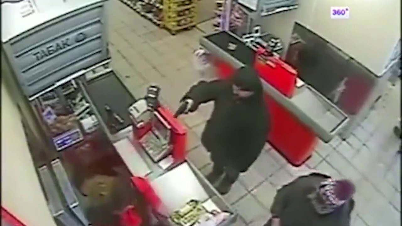 NITKO GA NIJE OZBILJNO SHVATIO Nevjerojatna snimka dokazuje da u Rusiji nije lako biti pljačkaš