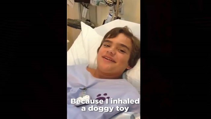 VIDEO Dječak je progutao dio igračke za pse, a njegova mama je svijetu pokazala kako je zvučao nakon toga