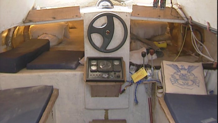 Policija je otkrila kako izgleda unutrašnjost ručno napravljene podmornice koja je prevozila drogu