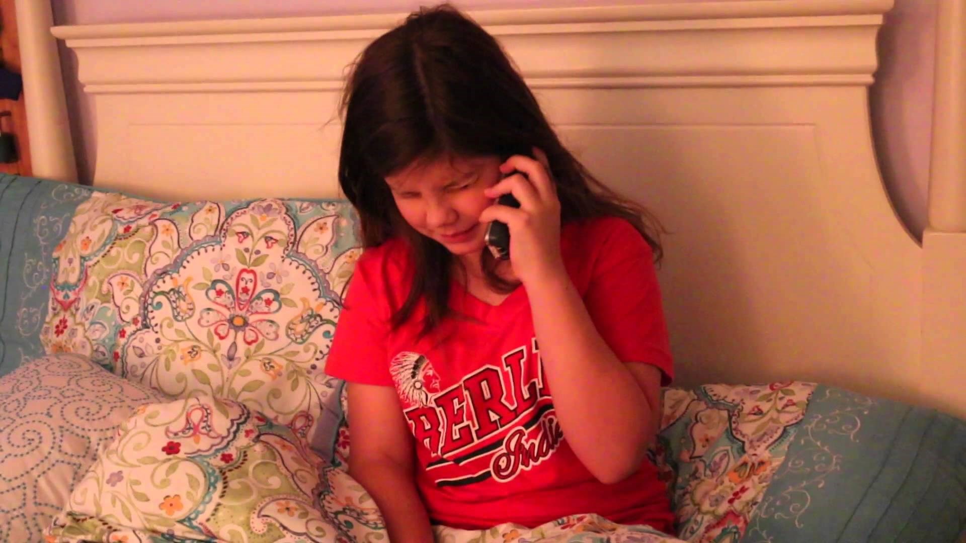 VIDEO Djevojčica je često kasnila na nastavu pa joj je mama priredila buđenje koje će pamtiti do kraja života