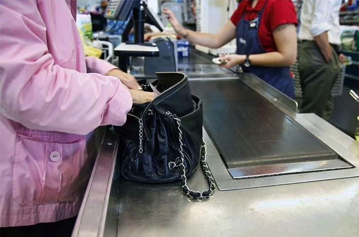 "Je li Vam jasno da je ovo bila prijevara?" Kupci prepričali događaj s blagajne koji bi se mogao dogoditi i vama