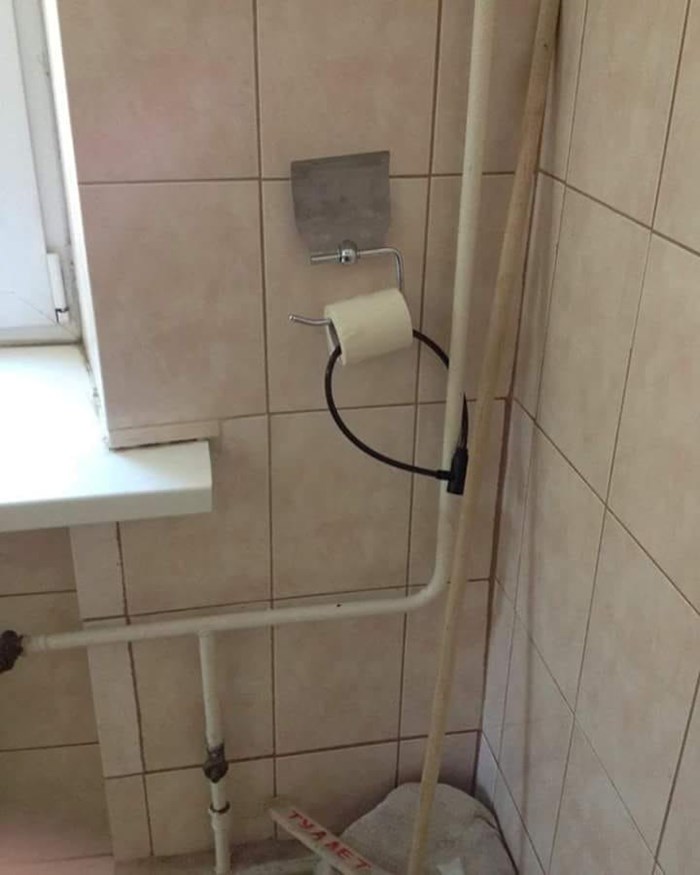 U javnom WC-u je papir nestajao brzinom munje, netko je smislio "genijalan plan" i riješio problem