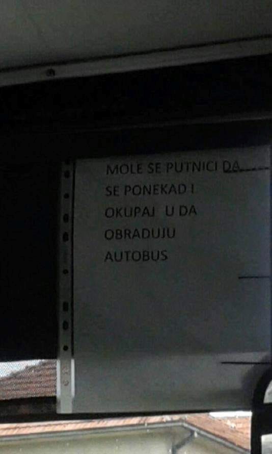 Vozač autobusa nije više mogao trpjeti neke putnike pa je napisao smiješnu zamolbu