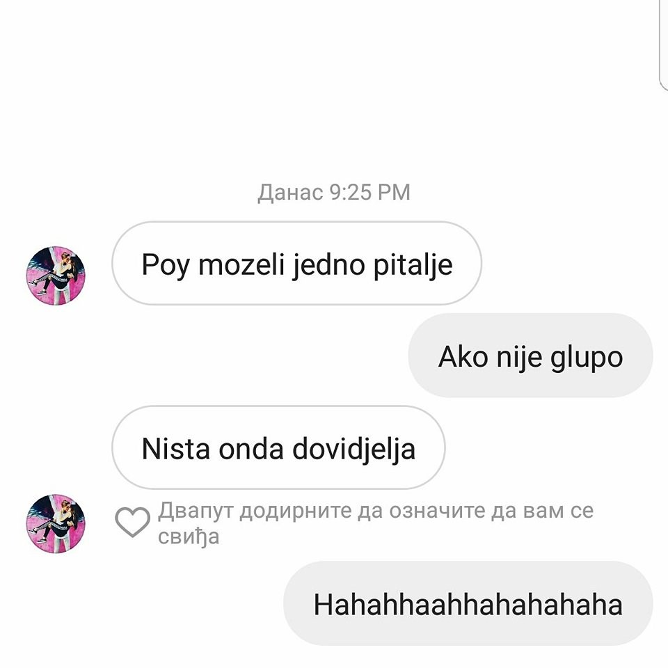 Mislio je nešto pitati djevojku, ali nije mu dopustila