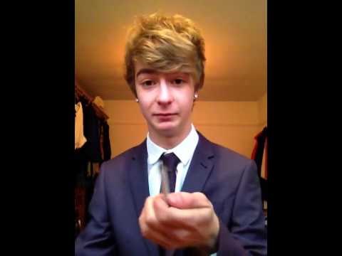 VIDEO Ovaj dečko nikad nije zapalio cigaretu, ono što je učinio zaprepastilo je mnoge