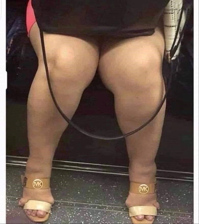 Toliko su joj se svidjele ove papuče da je morala kupiti broj manje