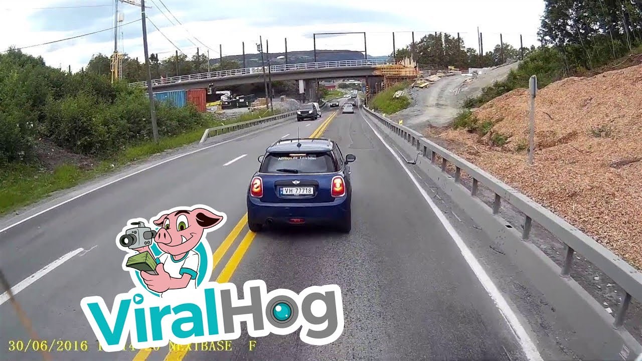 VIDEO Napravio prometni prekršaj pa dobio kaznu od drugog vozača