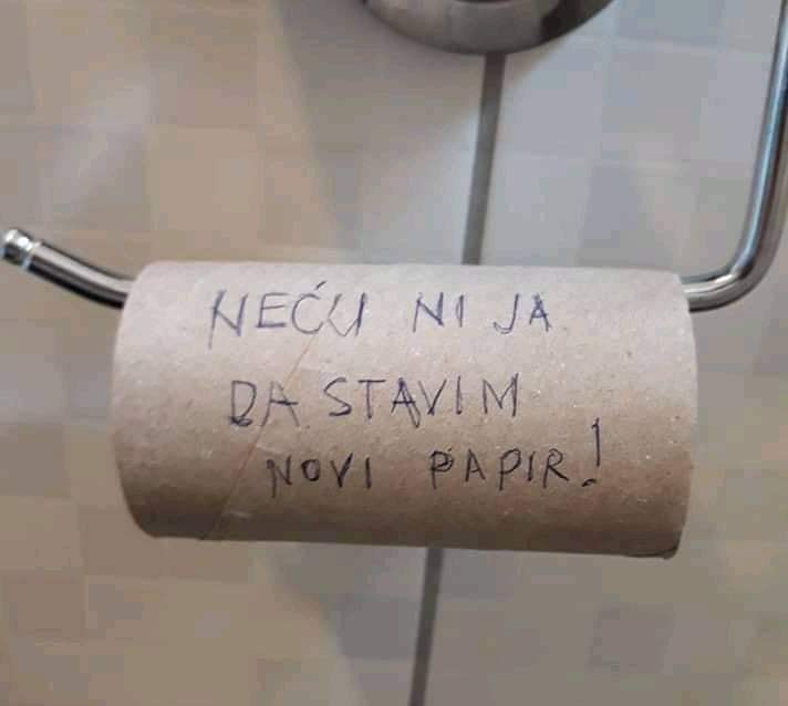Netko je neprestano mijenjao WC papir pa je poludio i ostavio poruku 