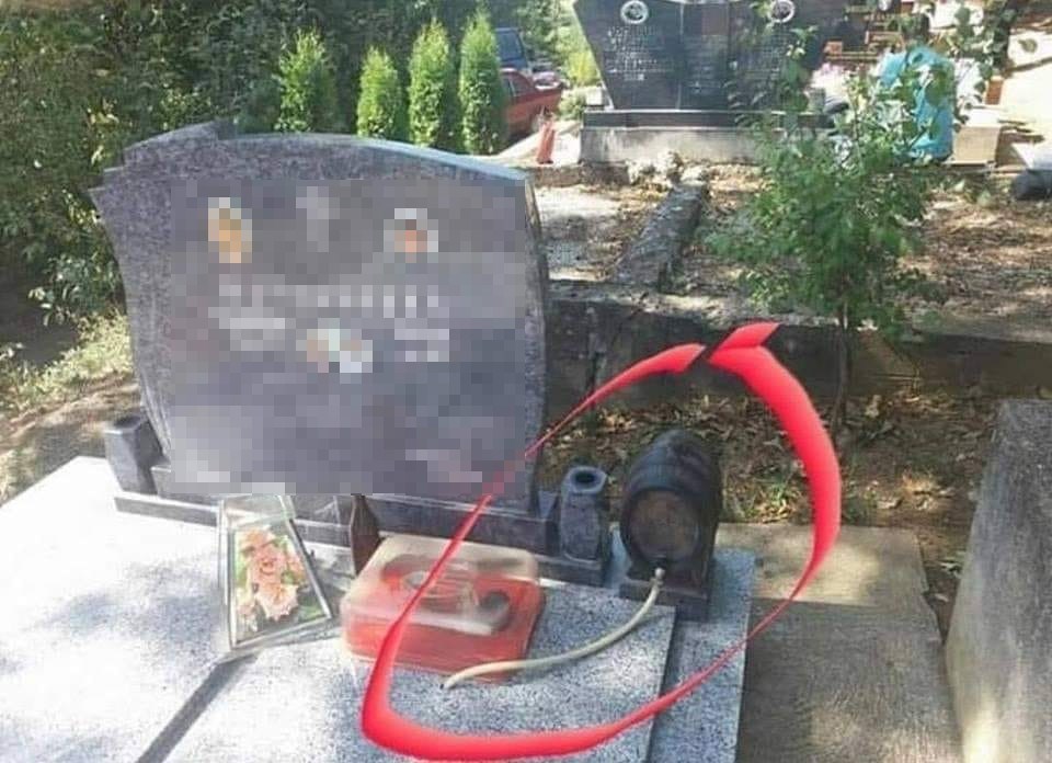 Netko je baš jako volio piti vino pa su mu na grobu ostavili sjajan podsjetnik na to 