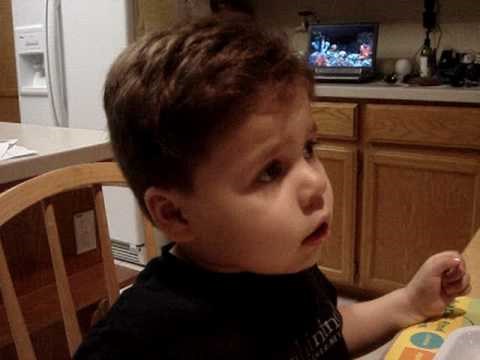 Simpatični klinac poručio je majci nešto čime je nasmijao cijeli svijet