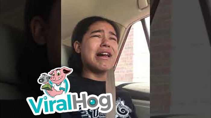 VIDEO Djevojka se rasplakala jer joj je nakon operacije "ispao jezik"
