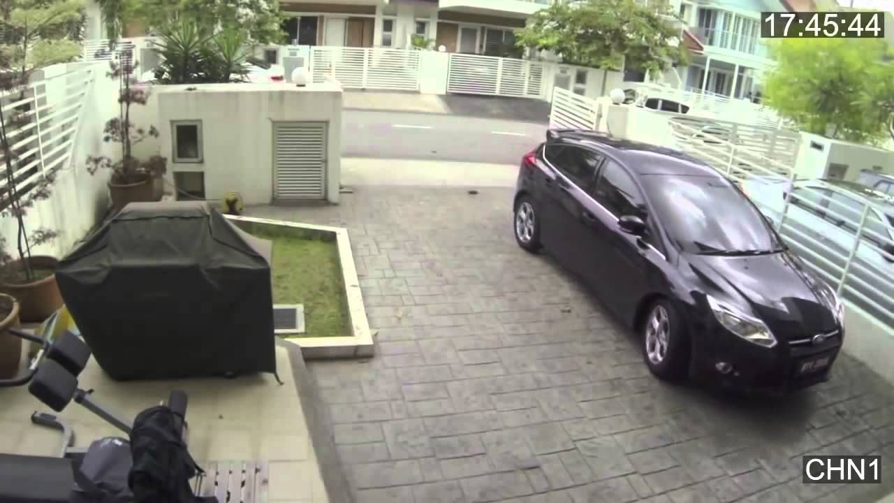 Pokušao ukrasti torbu ženi, a ona ga prebila i istjerala iz dvorišta 