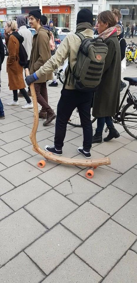 Ovaj mladić ima prijevozno sredstvo kakvo još niste vidjeli