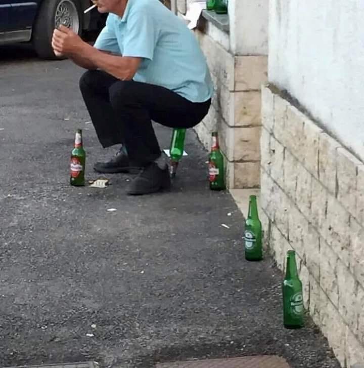 Kada piješ ispred dućana, a ne daju ti gajbu, ovo je rješenje 